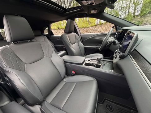 Used 2025 Lexus RX 350 Premium FWD image 16