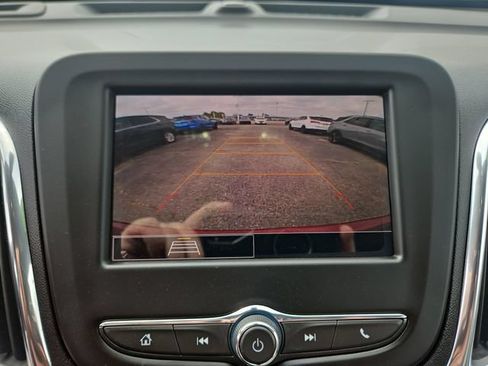 Used 2023 Chevrolet Equinox LT FWD image 21