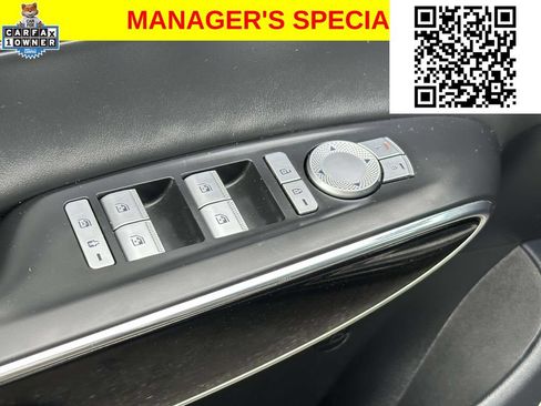 Used 2025 Genesis GV70 2.5T AWD/4WD image 16