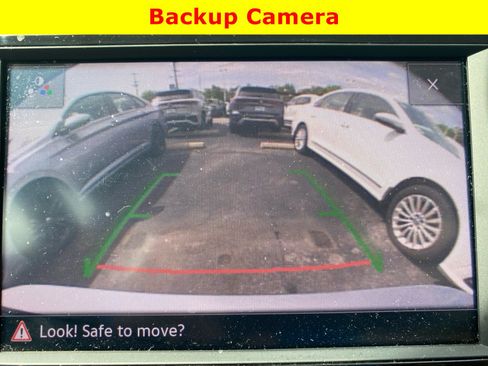 Used 2022 Volkswagen Jetta SE FWD image 22