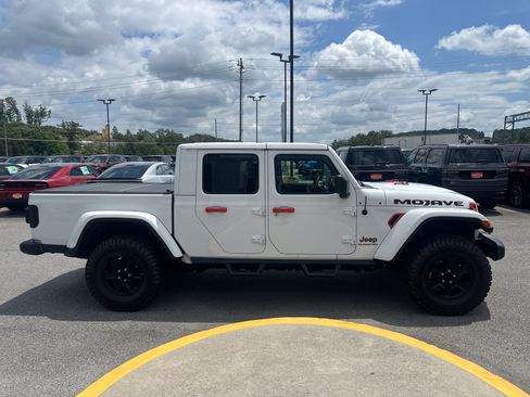 Used 2022 Jeep Gladiator Mojave w/ Cold Weather Group AWD/4WD image 7