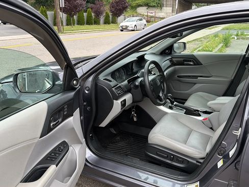 Used 2015 Honda Accord EX-L image 23