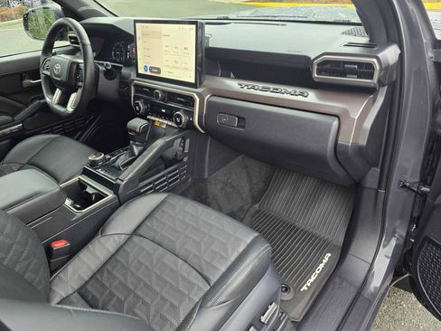 Used 2024 Toyota Tacoma TRD Sport w/ TRD Sport Premium Package image 12