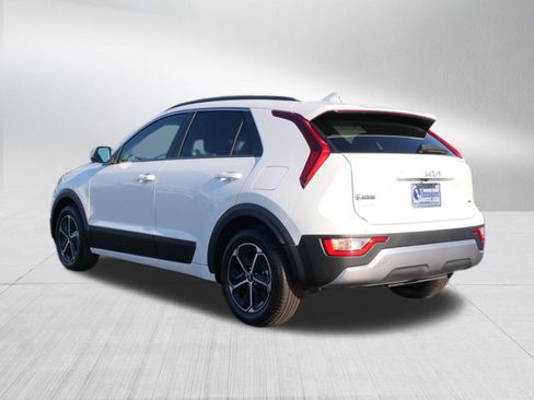 New 2025 Kia Niro EX image 5