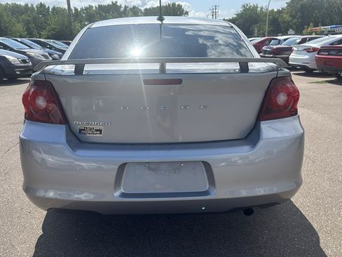 Used 2014 Dodge Avenger SE w/ Blacktop Package FWD image 6