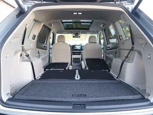 New 2026 Volkswagen Atlas SEL Premium R-Line image 9