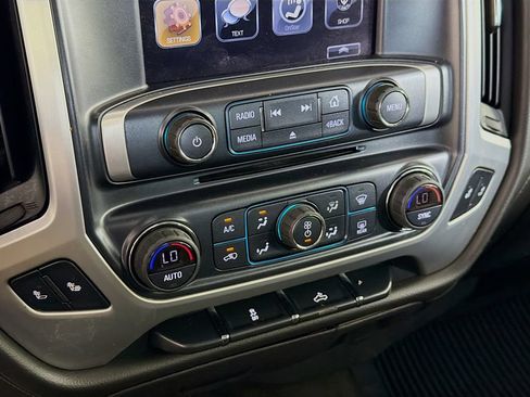 Used 2017 GMC Sierra 1500 SLE w/ SLE Value Package AWD/4WD image 16