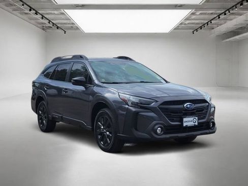 Used 2025 Subaru Outback Onyx Edition AWD/4WD image 8