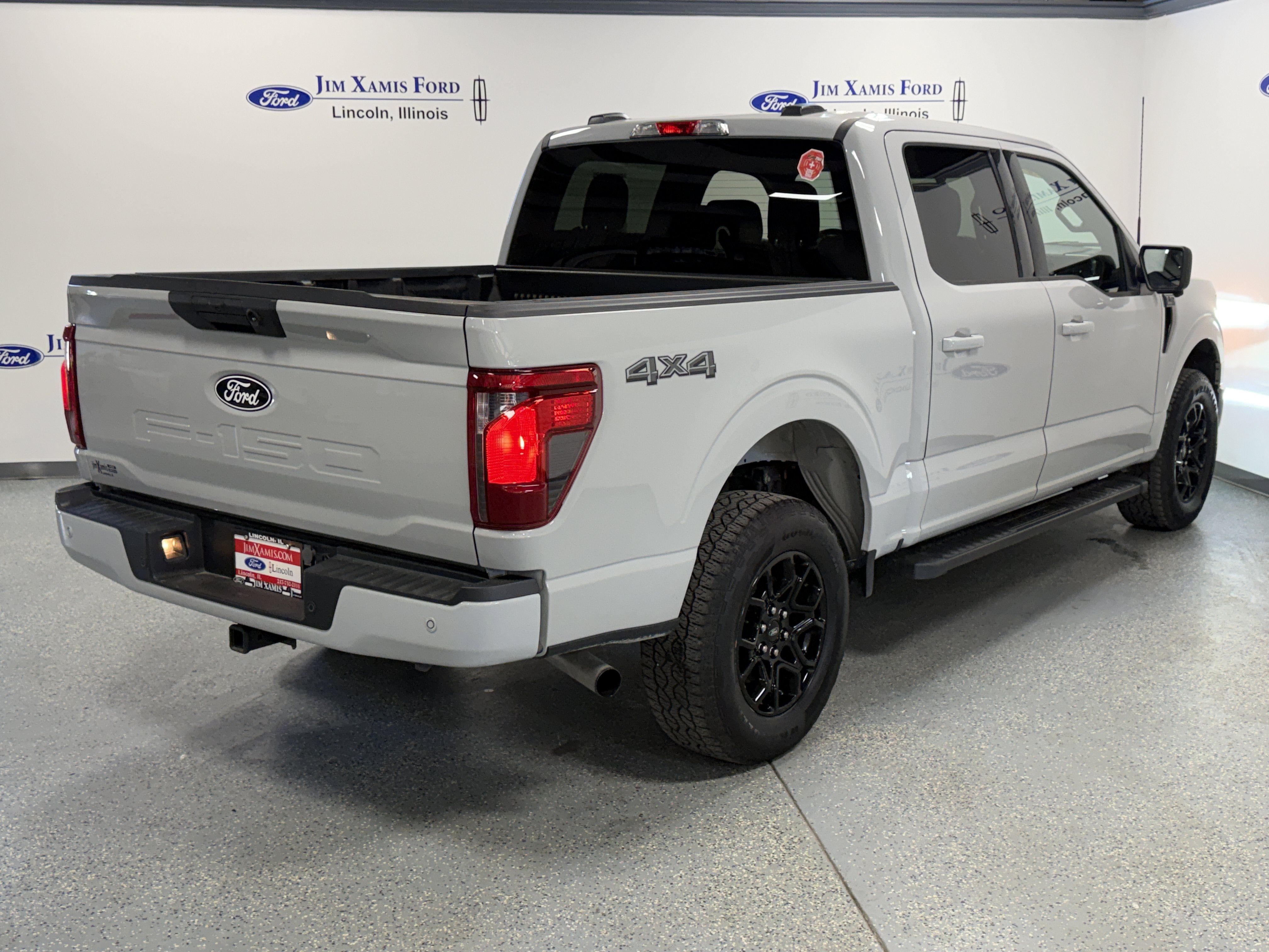 Used 2024 Ford F150 XLT w/ XLT Black Appearance Package AWD/4WD image 30