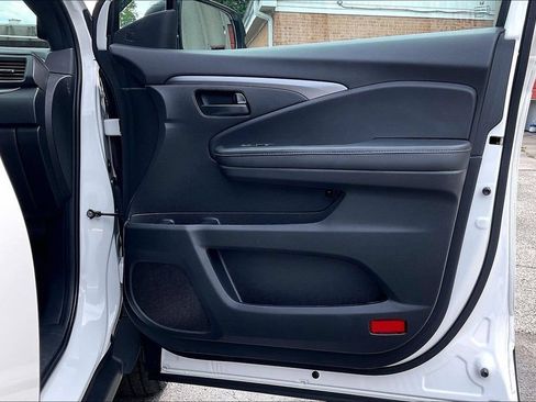Used 2023 Honda Passport EX-L image 23