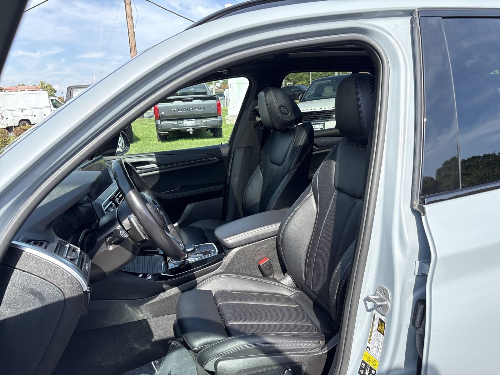 Used 2024 BMW X3 xDrive30i w/ Premium Package AWD/4WD image 13