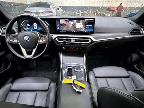 Used 2024 BMW i4 eDrive35 w/ Premium Package RWD image 16