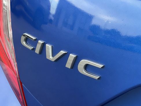 Used 2019 Honda Civic Sport image 28