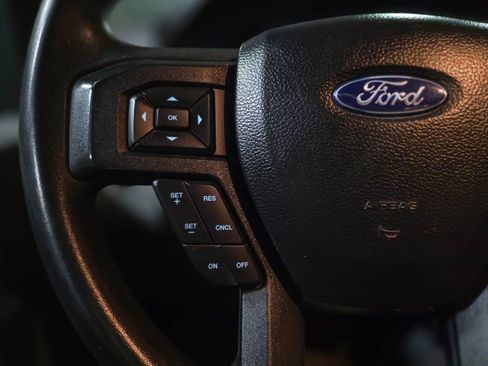 Used 2021 Ford E-350 and Econoline 350 Super Duty w/ Power Windows & Locks Group image 18