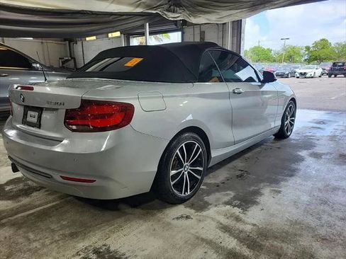 Used 2020 BMW 230i xDrive Convertible image 23