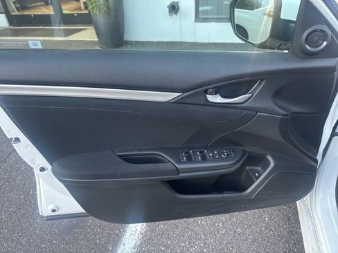 Used 2017 Honda Civic EX image 7