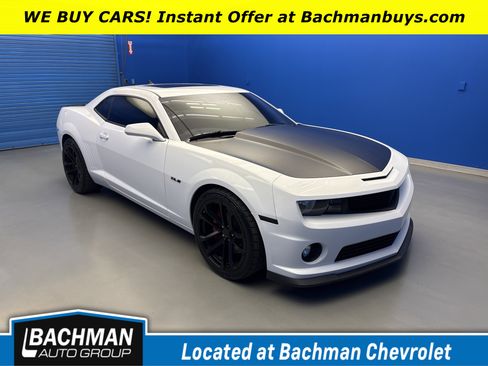 Used 2013 Chevrolet Camaro SS w/ SS Performance Package RWD image 1