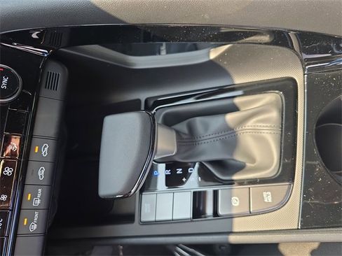 New 2025 Hyundai Elantra SEL image 20