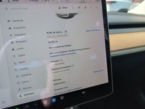 Used 2020 Tesla Model 3 Performance image 13