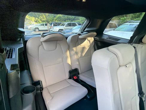 Used 2025 Volvo XC90 B6 Plus AWD/4WD image 21