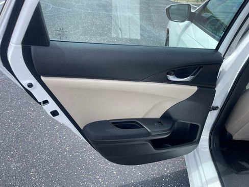 Used 2019 Honda Civic EX image 15