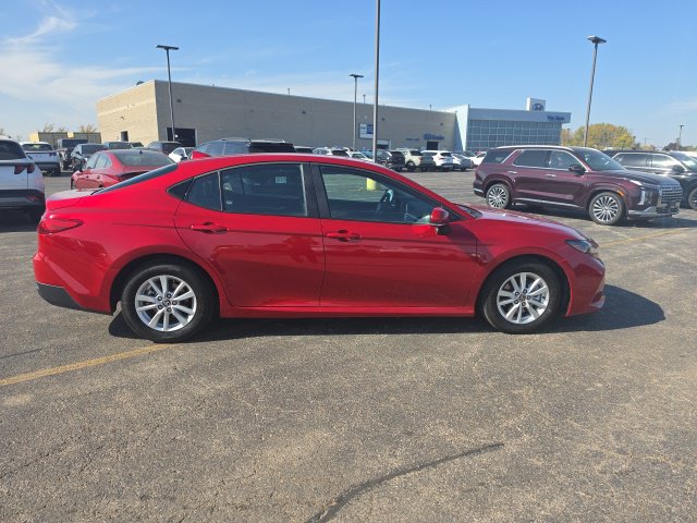 Used 2025 Toyota Camry LE FWD image 8
