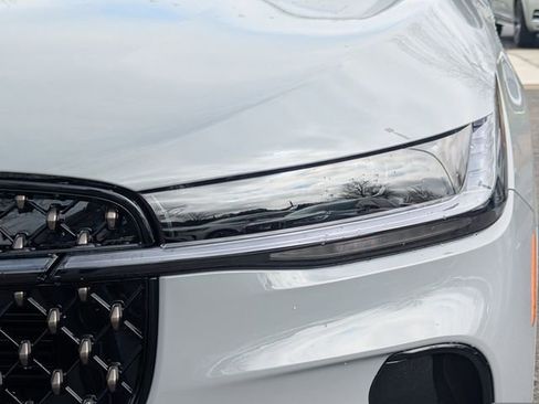 New 2026 Lincoln Nautilus Black Label AWD/4WD image 9