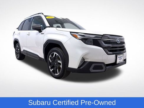 Certified 2025 Subaru Forester Limited AWD/4WD image 1