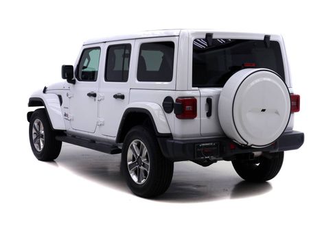Used 2021 Jeep Wrangler Unlimited Sahara w/ LED Lighting Group AWD/4WD image 5