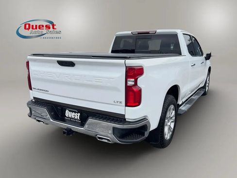Used 2024 Chevrolet Silverado 1500 LTZ AWD/4WD image 3