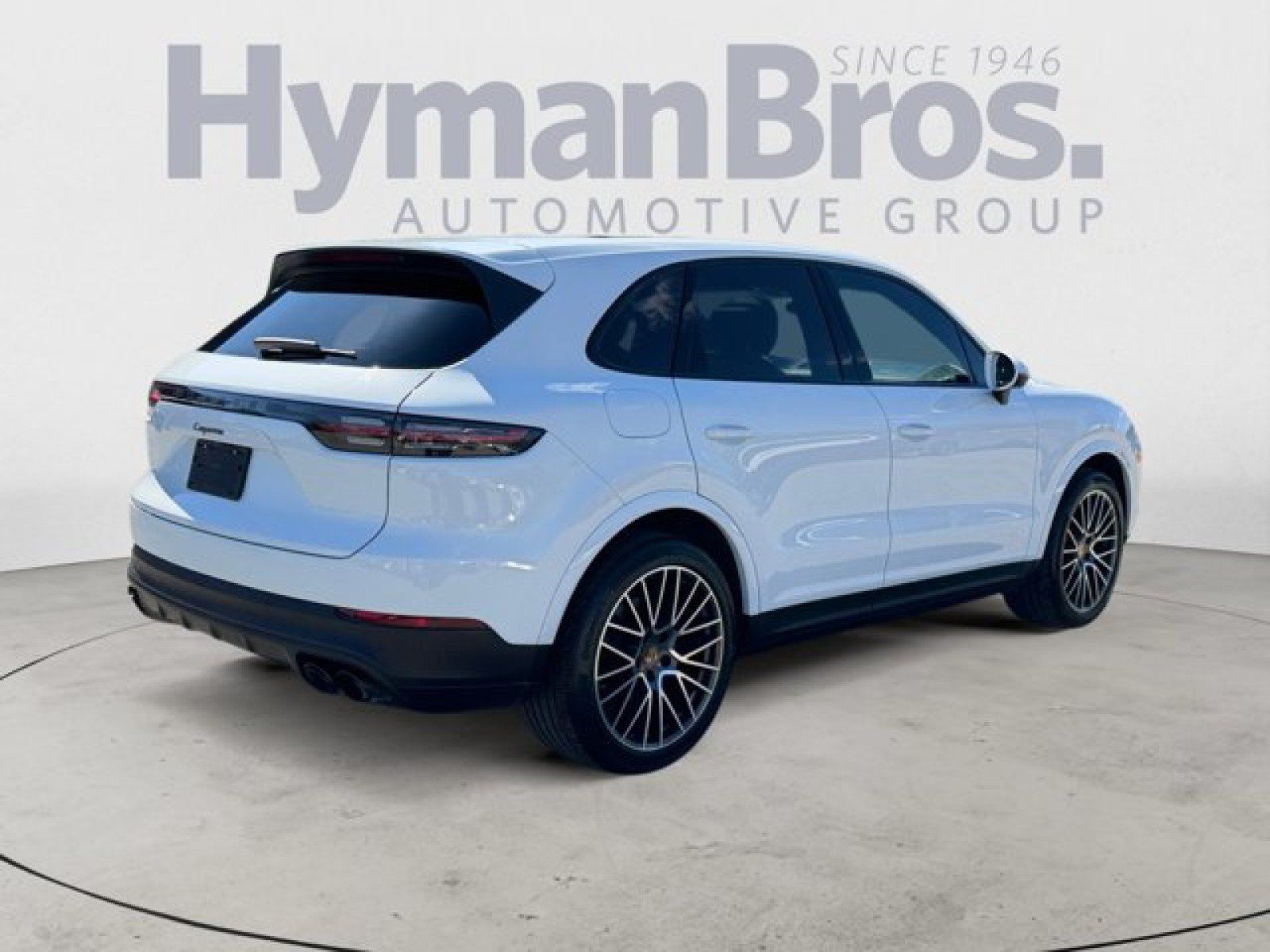 Used 2022 Porsche Cayenne Platinum Edition AWD/4WD image 3