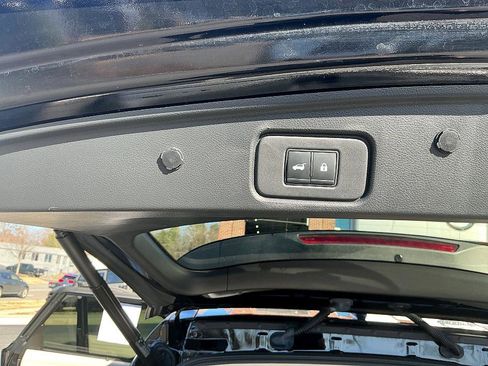 Certified 2023 Nissan Pathfinder SL w/ SL Premium Package image 26