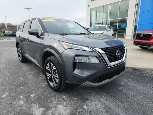 Used 2023 Nissan Rogue SV w/ SV Premium Package image 8