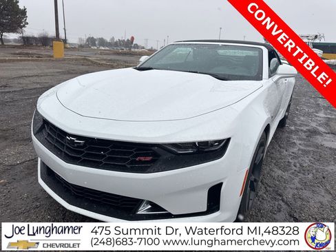 Used 2024 Chevrolet Camaro LT w/ RS Package image 8
