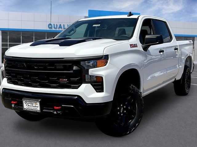 Used 2026 Chevrolet Silverado 1500 Custom Trail Boss w/ Turbomax Blackout Package AWD/4WD image 2