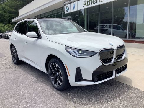 Used 2026 BMW X3 xDrive30i w/ Premium Package AWD/4WD image 2