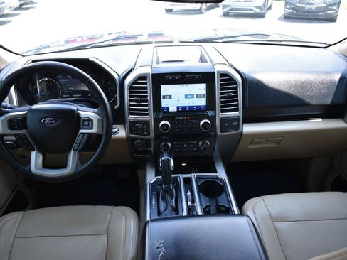 Used 2016 Ford F150 Lariat w/ Equipment Group 502A Luxury AWD/4WD image 10