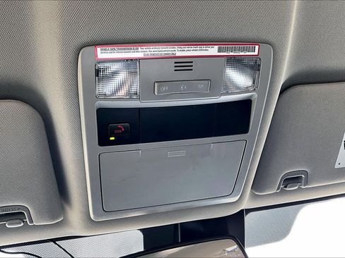 Used 2022 Toyota Tacoma SR w/ SR Convenience Package RWD image 31
