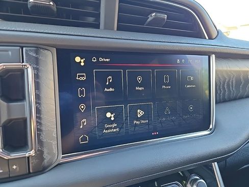 Used 2024 GMC Yukon XL Denali AWD/4WD image 29