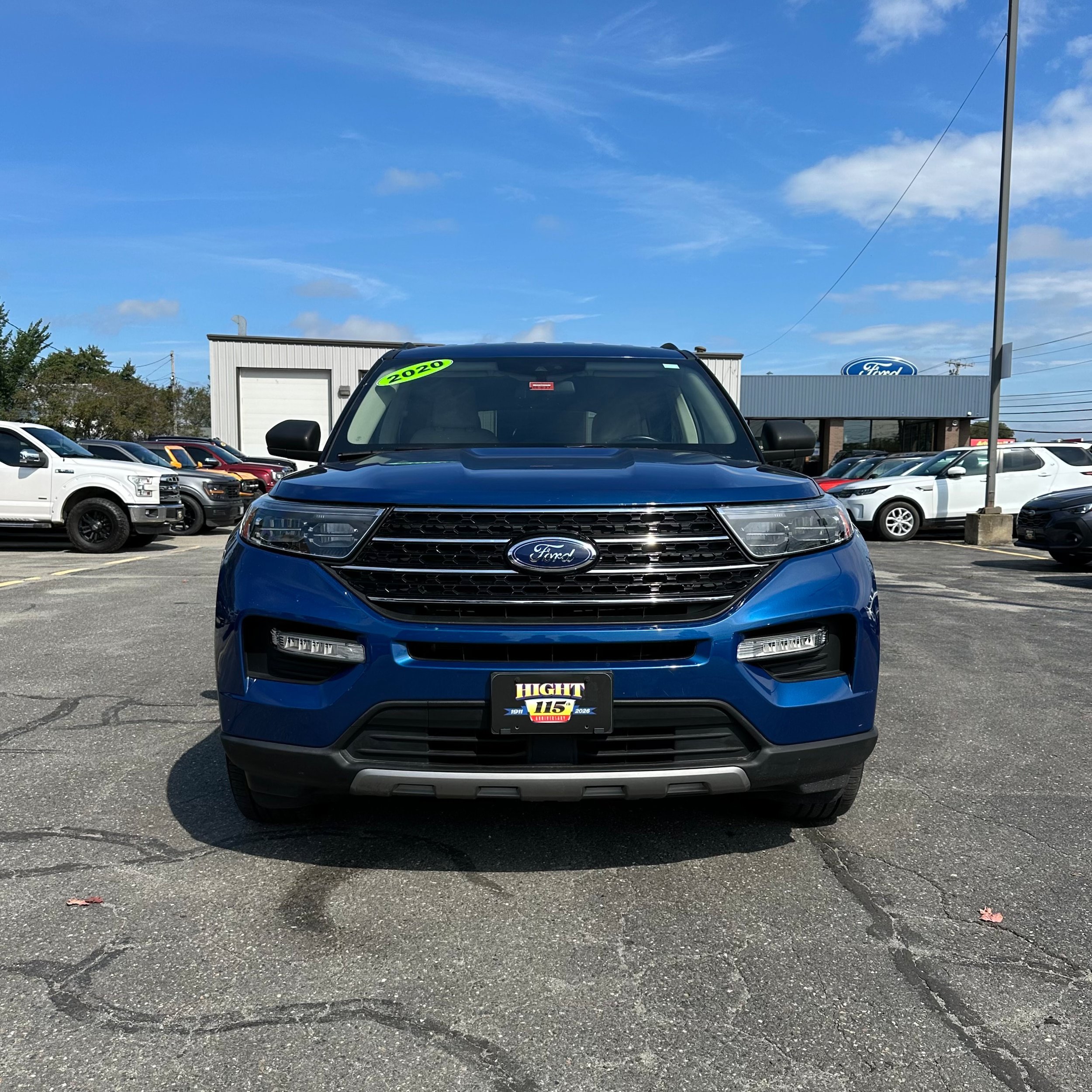 Used 2020 Ford Explorer XLT w/ Equipment Group 202A AWD/4WD image 8