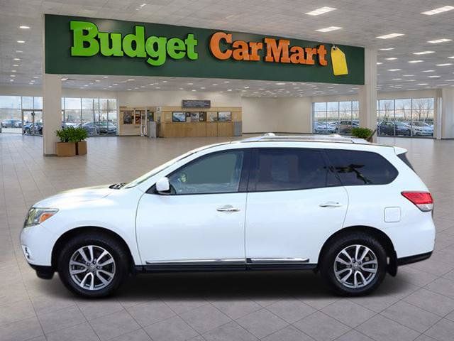 Used 2015 Nissan Pathfinder SL w/ Trailer Tow Package FWD image 3
