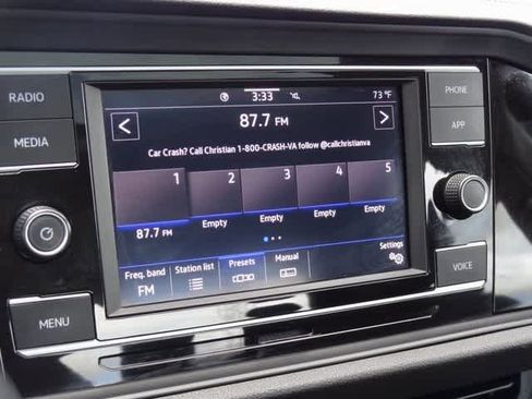 Used 2024 Volkswagen Jetta SE image 23
