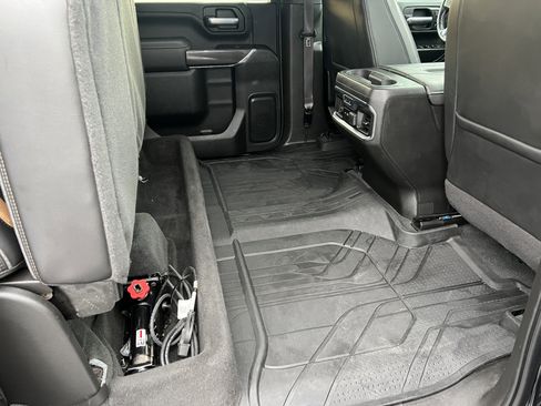 Used 2021 Chevrolet Silverado 2500 LTZ w/ Carhartt Edition image 23