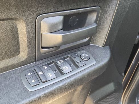 Used 2013 RAM 1500 Express image 21