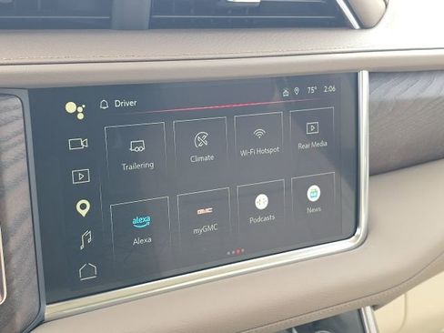 Used 2024 GMC Yukon Denali w/ Denali Reserve Package image 42