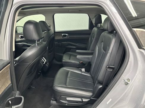 Used 2022 Kia Sorento EX w/ Panoramic Sunroof Package FWD image 20