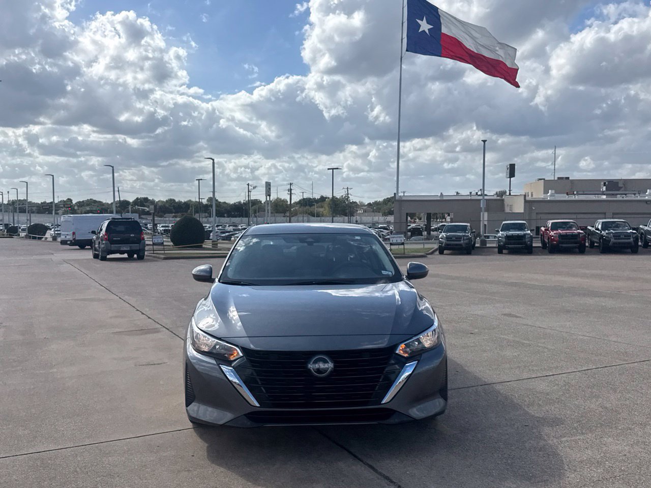 Used 2025 Nissan Sentra SV w/ Trunk Package FWD image 6