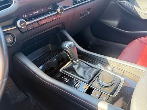 Used 2024 MAZDA MAZDA3 s image 13