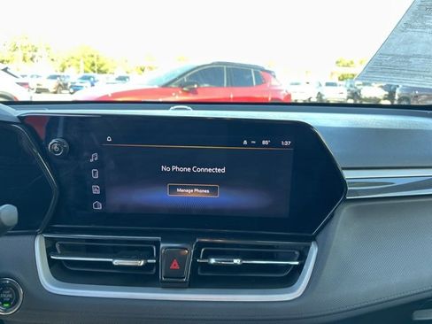 Used 2025 Chevrolet TrailBlazer LT image 18