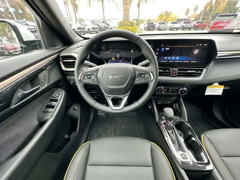 Used 2025 Chevrolet TrailBlazer ACTIV w/ Convenience Package FWD image 10